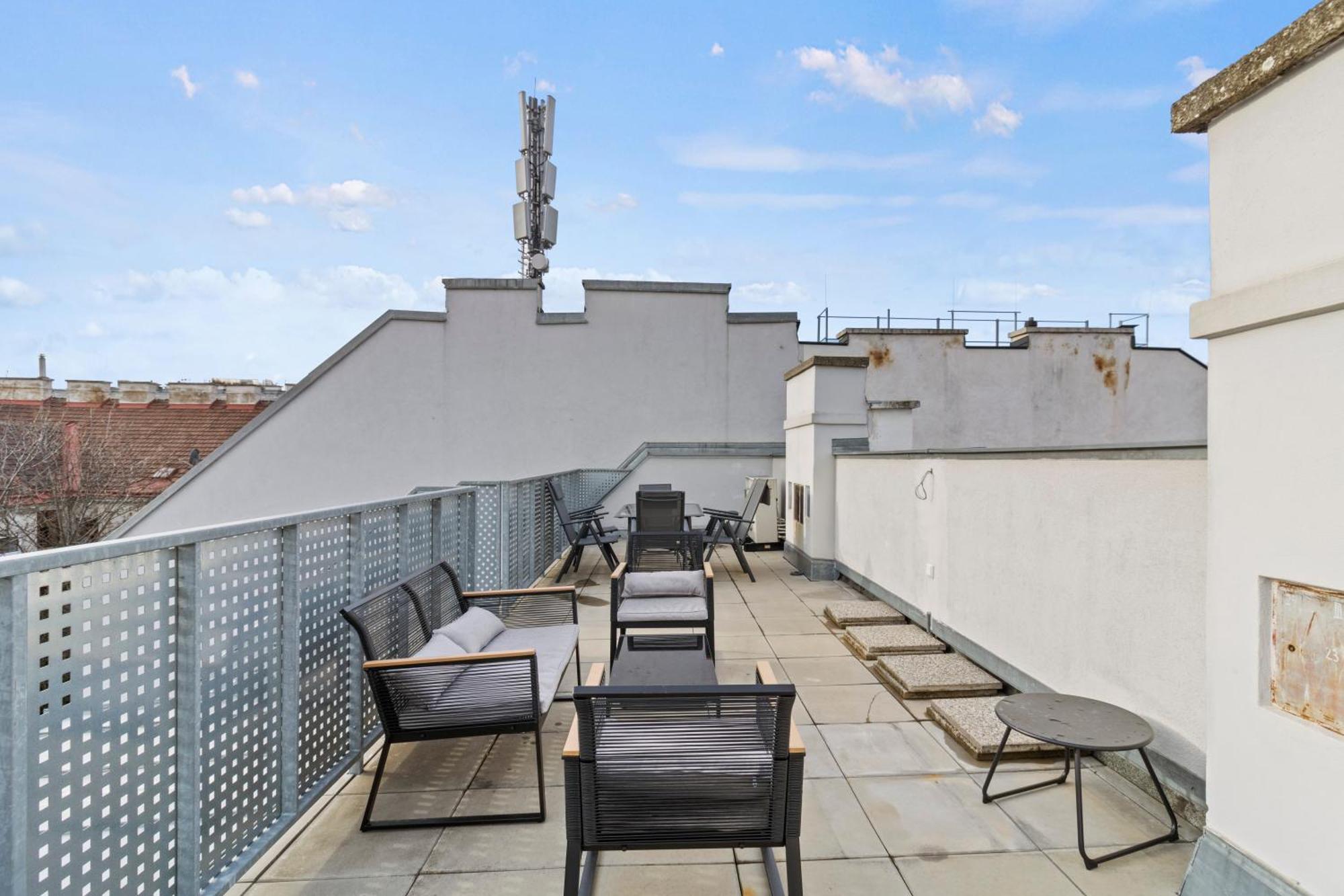 Terrace - 75 M² - Near Wiener Stadthalle Exterior foto